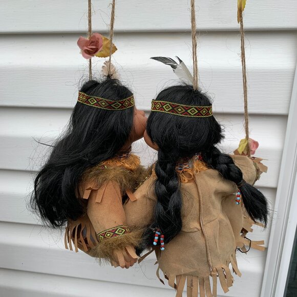 Cathay Collection Hanging Swing Dolls Native American Porcelain Kissing Dolls - Picture 16 of 16